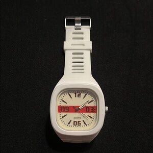 Modern White and Red Quartz Watch